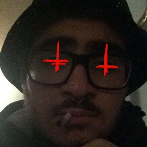 YoLoM_4:01 PM